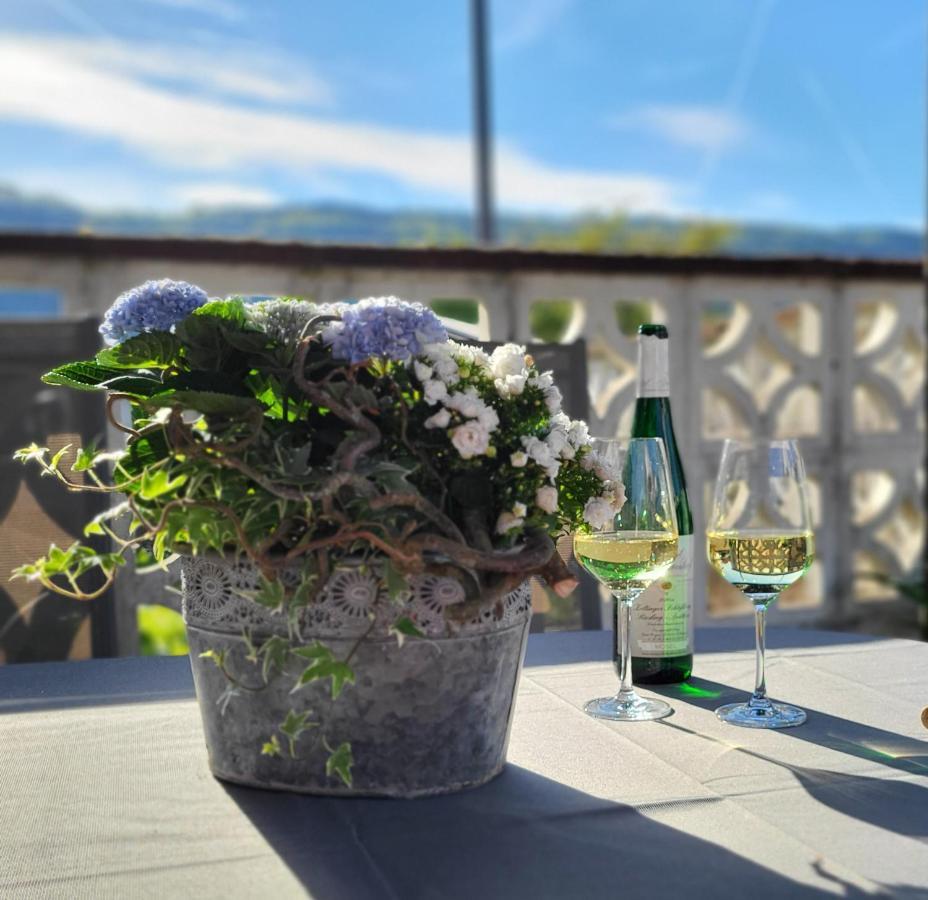 Haus Valentonio Appartement Zeltingen-Rachtig Buitenkant foto