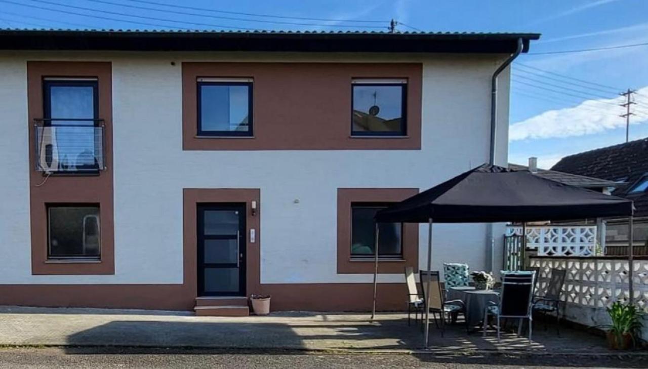 Haus Valentonio Appartement Zeltingen-Rachtig Buitenkant foto