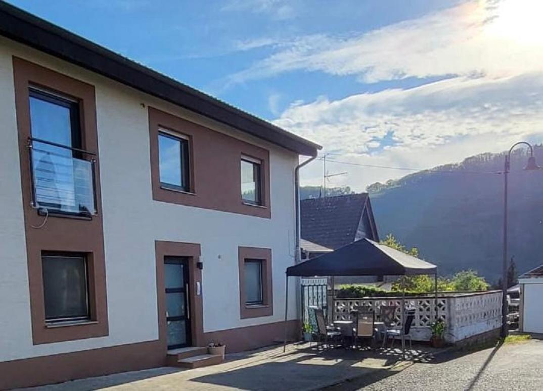 Haus Valentonio Appartement Zeltingen-Rachtig Buitenkant foto